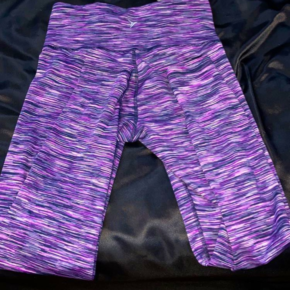 Old navy active leggings!